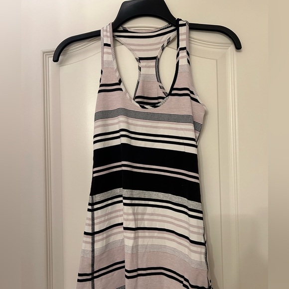 Lululemon Athletica Women White Active Tank - Picture 3 of 5